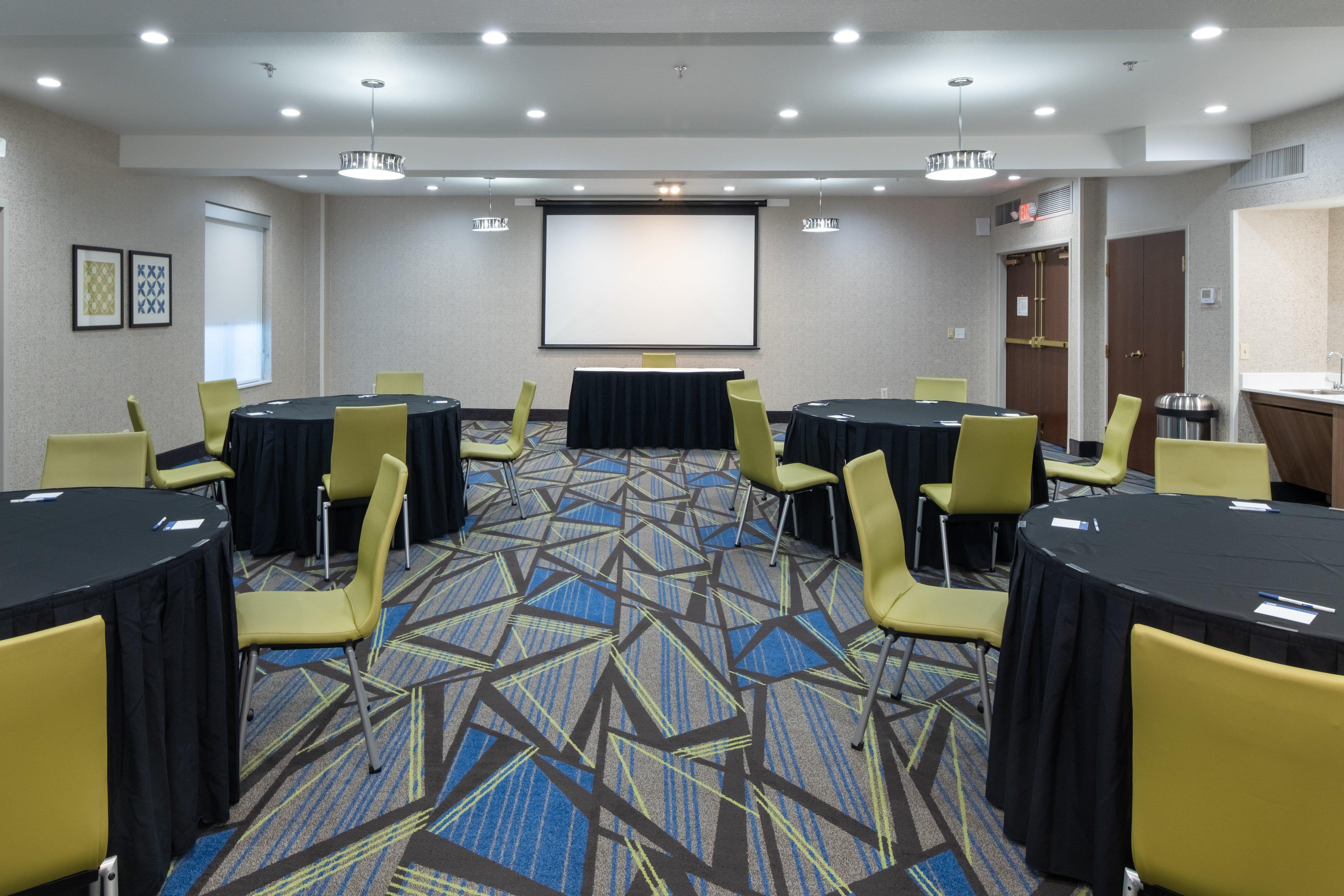 Holiday Inn Express Arlington Interstate 20 Parks Mall By Ihg Exterior photo